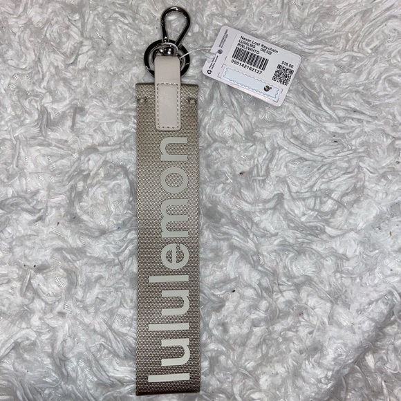 lululemon athletica Accessories - Never Lost Keychain
